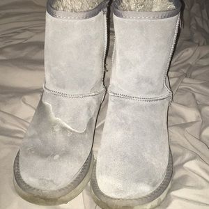 UGG Classic Short Boot